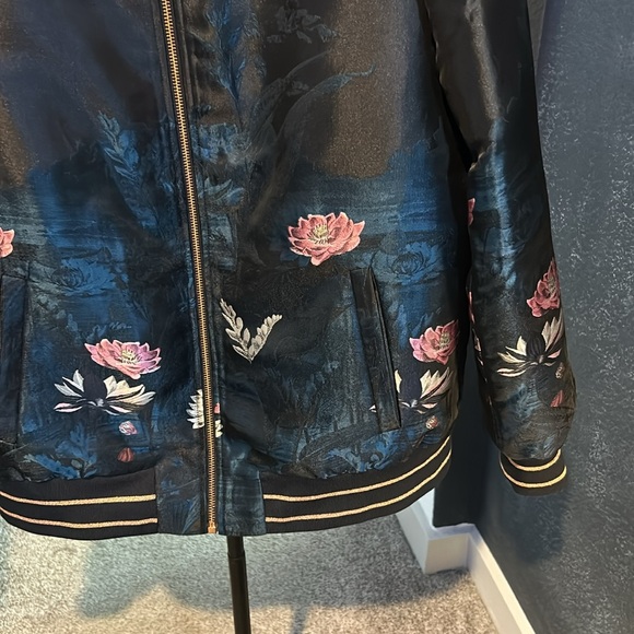 Floral Ted Baker jacket - Picture 3 of 13